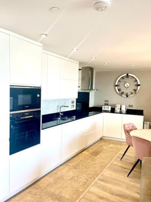 גיברלטר Ocean Village High Floor Luxury Modern Apartment מראה חיצוני תמונה