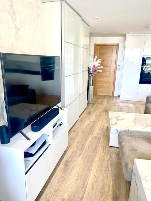 גיברלטר Ocean Village High Floor Luxury Modern Apartment מראה חיצוני תמונה