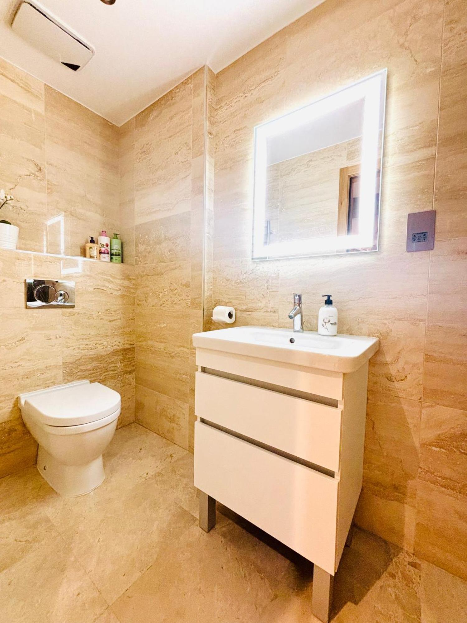 גיברלטר Ocean Village High Floor Luxury Modern Apartment מראה חיצוני תמונה