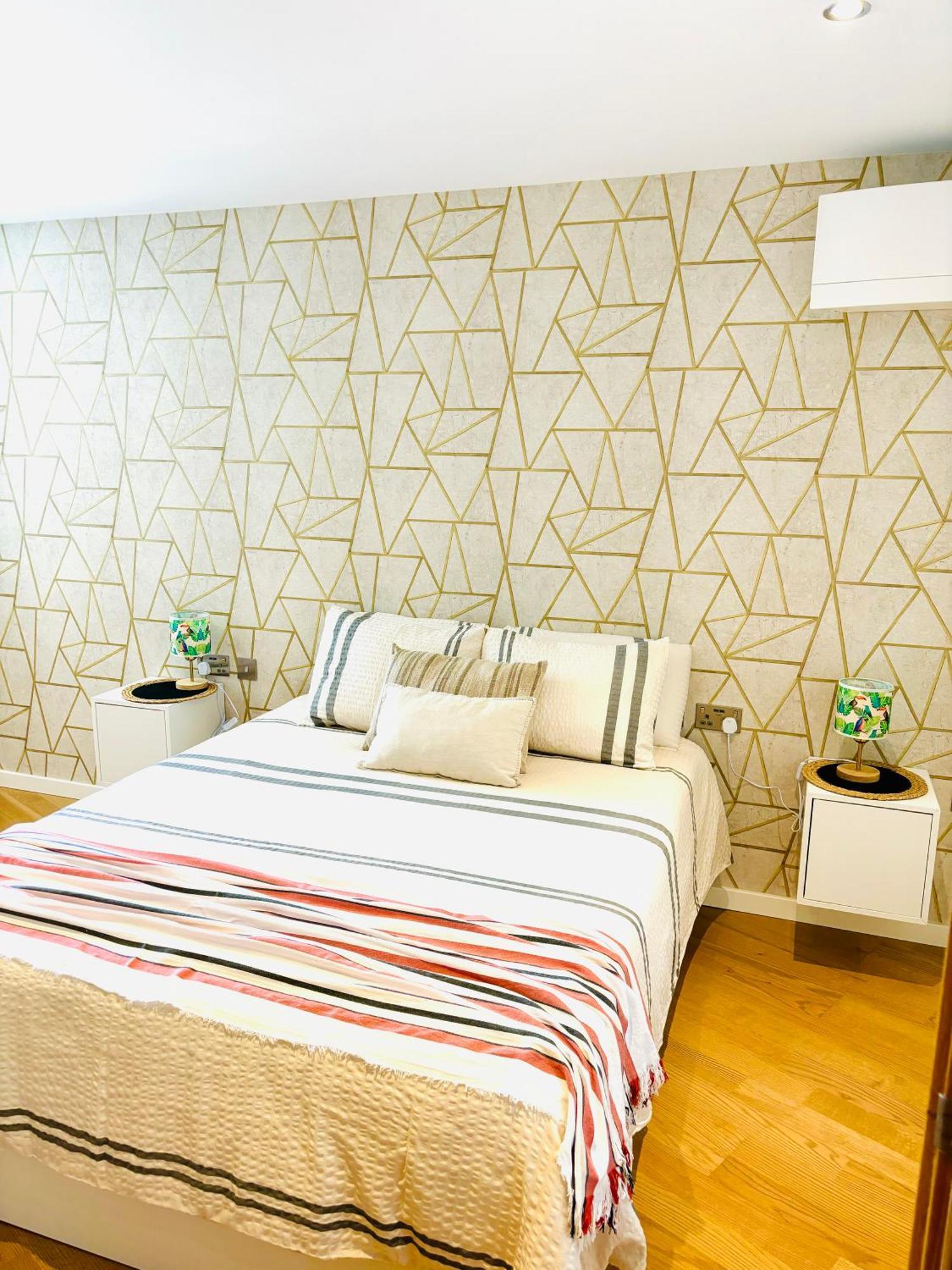 גיברלטר Ocean Village High Floor Luxury Modern Apartment מראה חיצוני תמונה