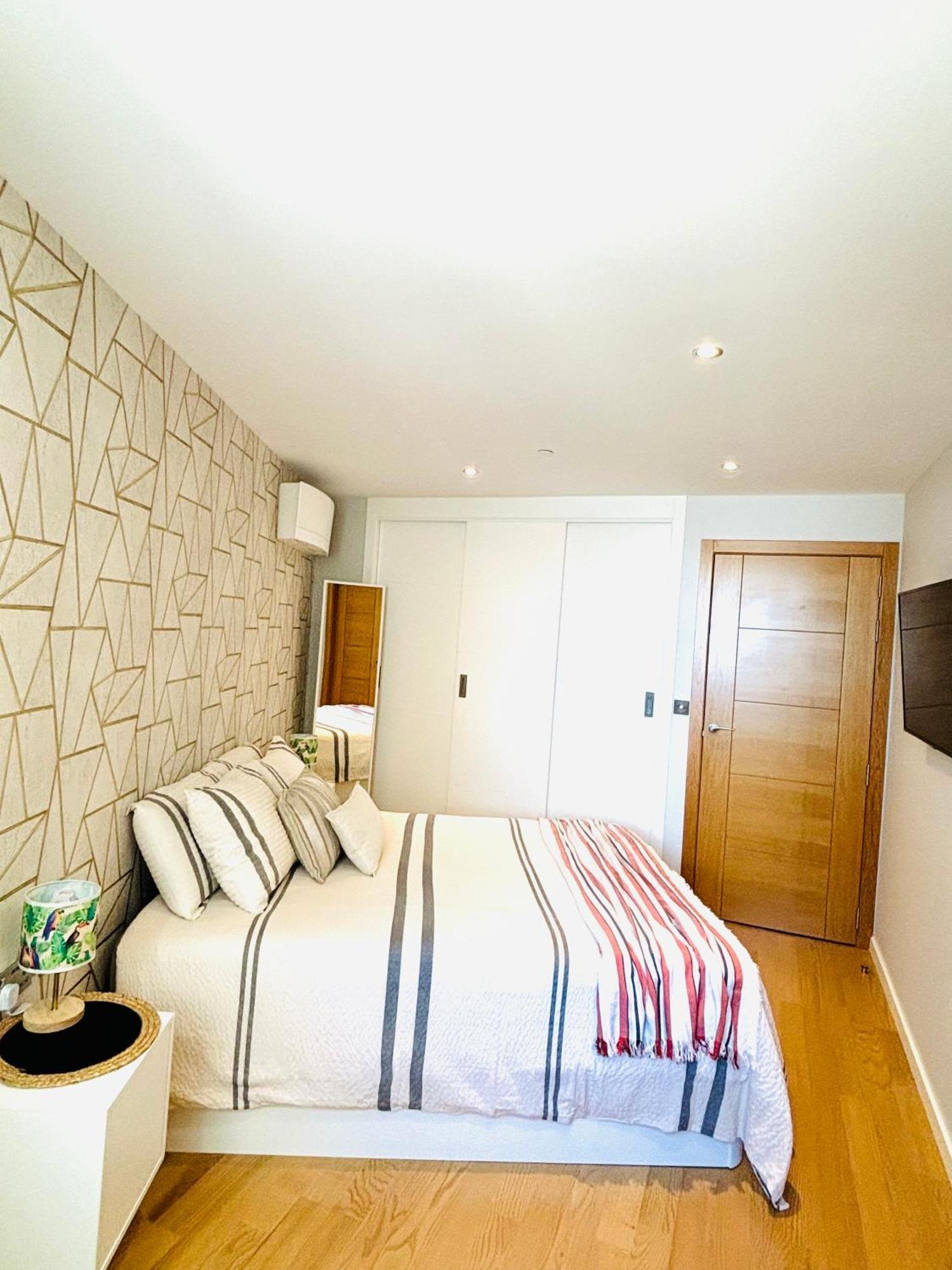 גיברלטר Ocean Village High Floor Luxury Modern Apartment מראה חיצוני תמונה